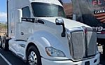 2018 Kenworth T680 Sleeper Semi Truck