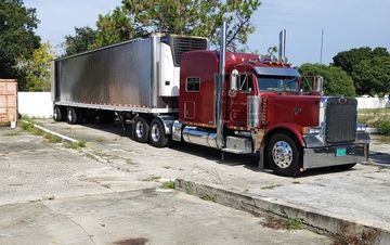 Photo of a 2004 Peterbilt 379 & 2005 Great Dane for sale