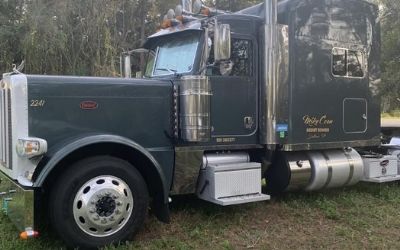 Photo of a 2017 Peterbilt 389 for sale