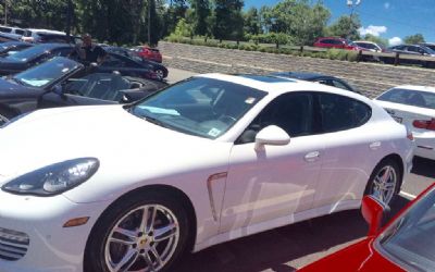 2013 Porsche Panamera Hatchback