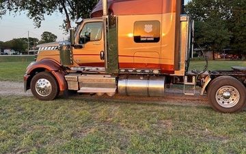 Photo of a 2019 International Lonestar Sleeper Semi Truck for sale