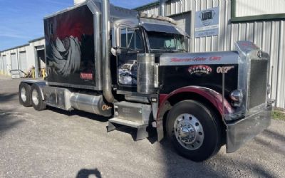 Photo of a 1998 Peterbilt 379 Semi-Tractor for sale