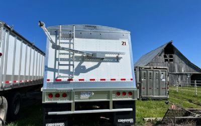 Photo of a 2023 Cornhusker 42FT 72IN Hopper/Grain Trailer for sale