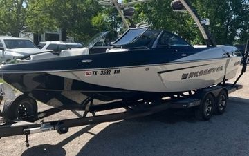 Photo of a 2016 Malibu Wakesetter 23 LSV for sale