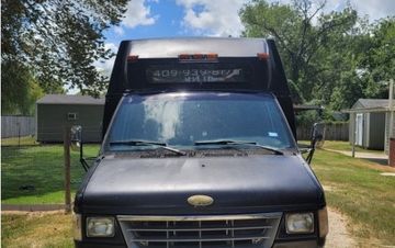 Photo of a 1993 Ford Econo 350 Limo BUS for sale