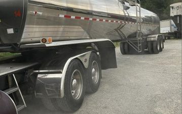 Photo of a 1995 Bar-Bel 44 Foot Tank Trailer for sale