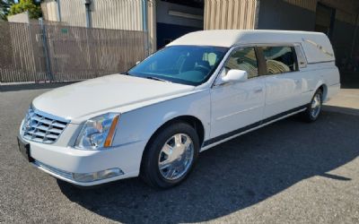 Photo of a 2006 Cadillac Hearse Superior for sale