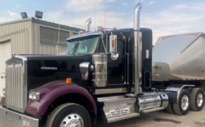 Photo of a 2022 Kenworth W900 B for sale