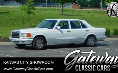 Photo of a 1990 Mercedes-Benz 560SEL for sale