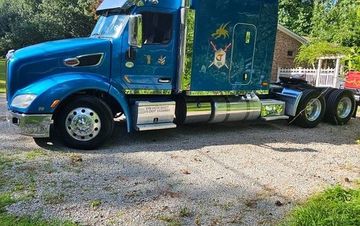 Photo of a 2017 Peterbilt 579 for sale