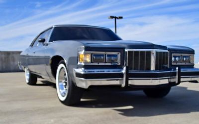 Photo of a 1976 Pontiac Bonneville for sale
