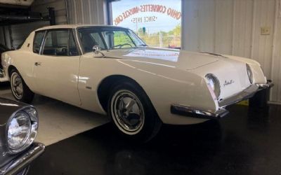 Photo of a 1963 Studebaker Avanti R2 for sale