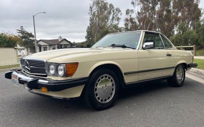 Photo of a 1986 Mercedes-Benz 560 SL Convertible for sale