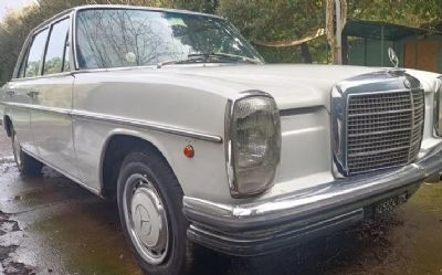 Photo of a 1971 Mercedes-Benz 250 for sale