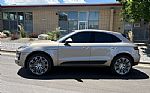 2016 Macan Thumbnail 12