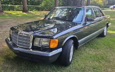 Photo of a 1990 Mercedes-Benz SEL 560 4 Dr. Sedan for sale