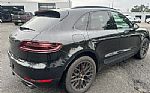 2017 Macan Thumbnail 3
