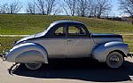 1940 Deluxe Thumbnail 2