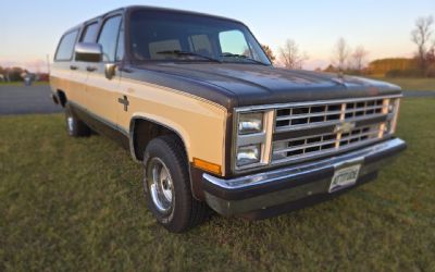 Photo of a 1987 Chevrolet Suburban Silverado 
