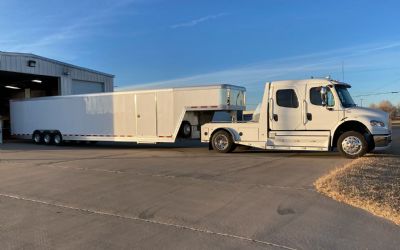 Photo of a 2018 Featherlight Model 4941 40 FT. 5TH Wheel Enclosed Trailer for sale