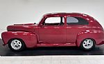 1946 Deluxe 2 Door Sedan Thumbnail 2