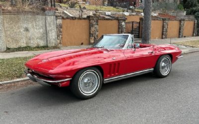 Photo of a 1965 Chevrolet Corvette Stingray Convertible for sale