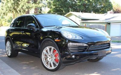 Photo of a 2014 Porsche Cayenne Platinum Edition for sale