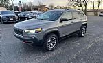 2019 Cherokee Thumbnail 5