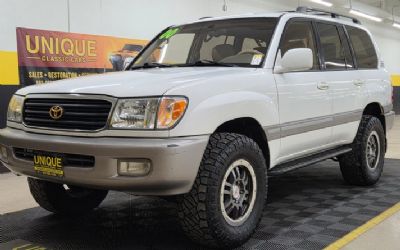 Photo of a 2000 Toyota Land Cruiser AWD 2000 Toyota Land Cruiser for sale