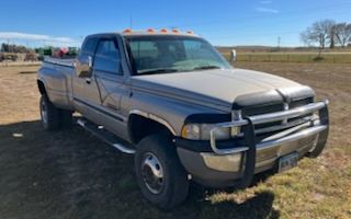 Photo of a 2000 Dodge RAM 3500 Quad Cab Long Bed 4WD for sale