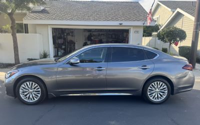 Photo of a 2016 Infiniti Q70 for sale