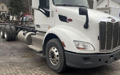 Photo of a 2022 Peterbilt 579 for sale