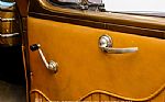 1940 Deluxe Tudor Sedan Thumbnail 62