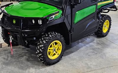 Photo of a 2020 John Deere 835mxuv Utility Vehicle for sale