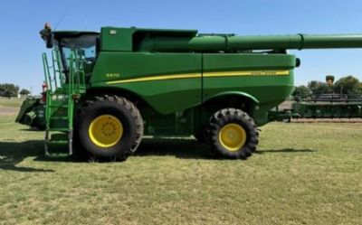 Photo of a 2017 John Deere S670 (640 Package Available) for sale