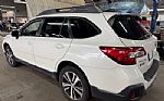 2018 Outback Thumbnail 1