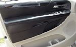 2012 Grand Caravan Thumbnail 15