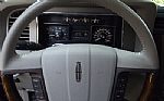 2014 Navigator L Thumbnail 14