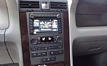 2014 Navigator L Thumbnail 16