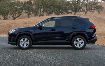 Photo of a 2022 Toyota RAV4 Hybrid SE for sale