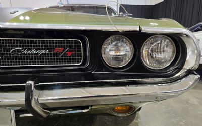 Photo of a 1970 Dodge Challenger RT/SE - #'s Match 383 - 4-Speed - 1 Of 1 Car! for sale