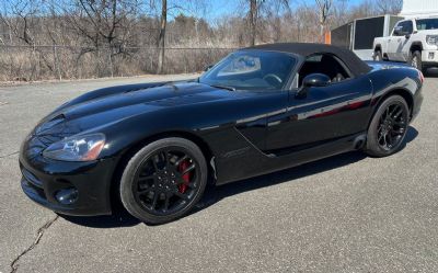 Photo of a 2004 Dodge Viper for sale