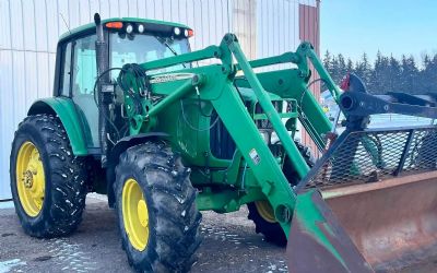 Photo of a 2003 John Deere 7220 Loader Tractor for sale