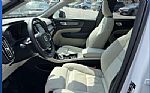 2023 XC40 Thumbnail 14