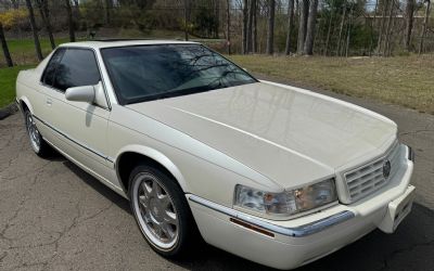Photo of a 1999 Cadillac Eldorado for sale