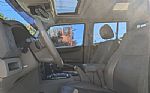 2010 Commander Thumbnail 38