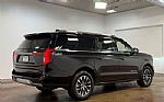 2025 Expedition Max Thumbnail 23