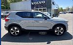 2024 XC40 Thumbnail 3