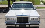 1988 Town Car Signature Thumbnail 22
