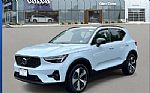 2026 XC40 Thumbnail 2